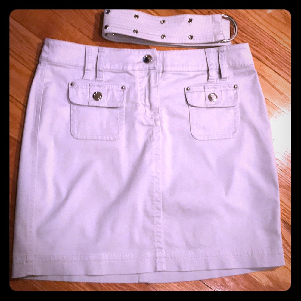 Adorable WHBM skirt.